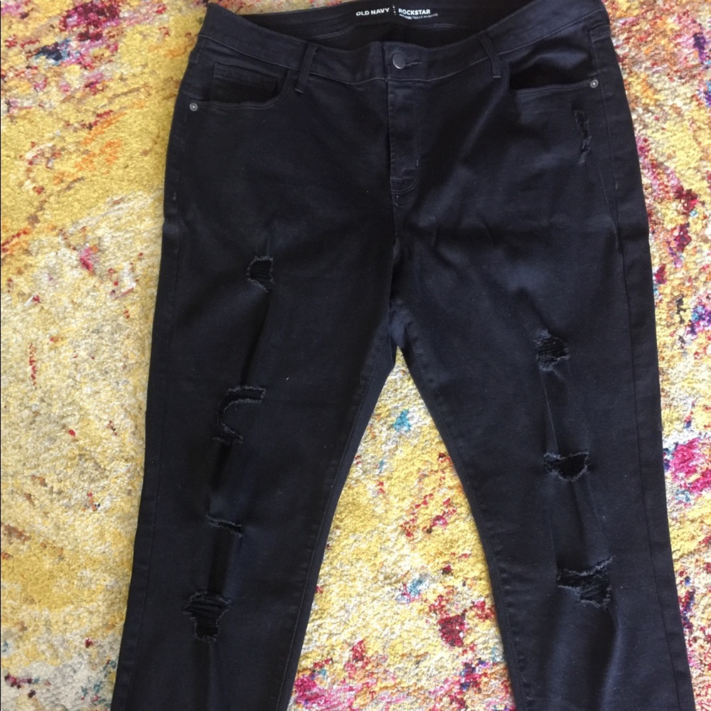 Rockstar Mid Rise Ripped Jean